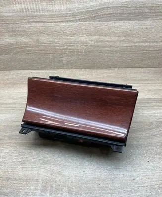 Mercedes-Benz E W210 Car ashtray 