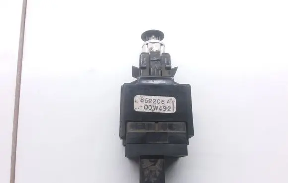 Volvo S80 Brake pedal sensor switch 8622064 00W492