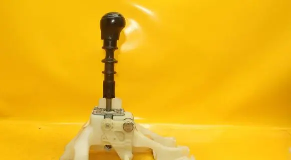 KIA Ceed Gear shifter/selector 437001H100