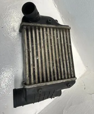 Audi A6 S6 C6 4F Intercooler radiator