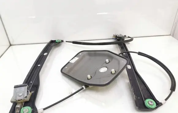 Volkswagen Jetta V Front window lifting mechanism without motor 1K5837461B 1K3837461A 5M0837461
