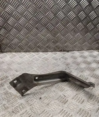 Volkswagen Caddy Fender mounting bracket 1t0821136c
