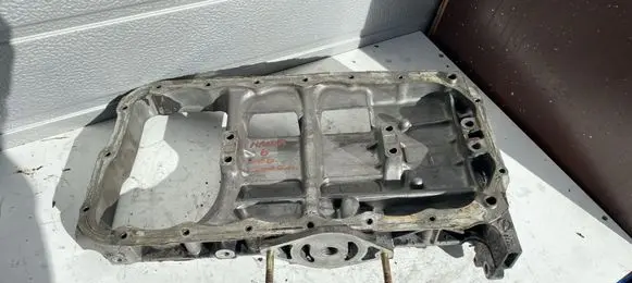 Mazda 6 Oil sump RF5C