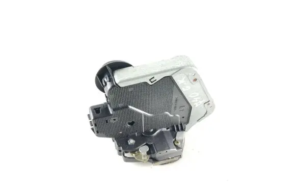 Lexus RX 300 Rear door lock