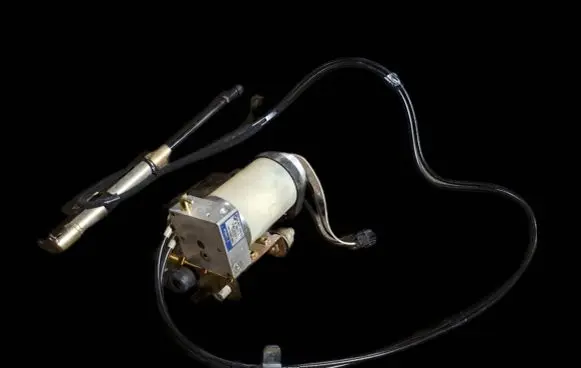 BMW Z3 E36 Convertible roof hydraulic pump 8407224
