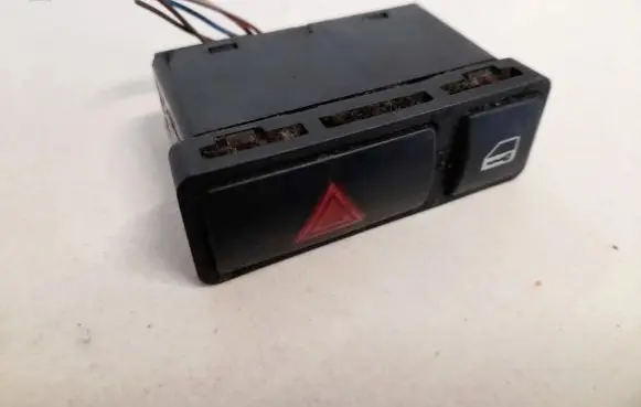 BMW 3 E46 Hazard light switch 61318368920 6131-8368920