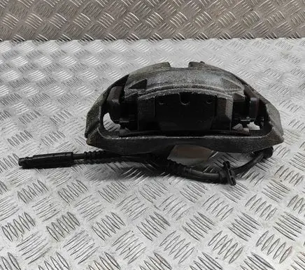 BMW 7 F01 F02 F03 F04 Front brake caliper 6786818
