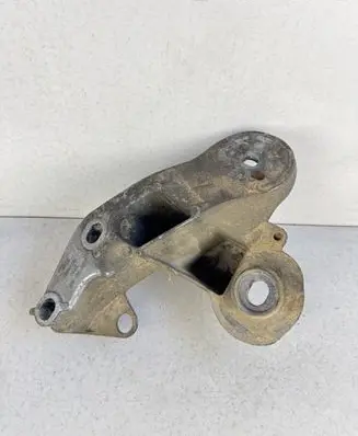 Audi A6 S6 C6 4F Engine mounting bracket 4F0199351H