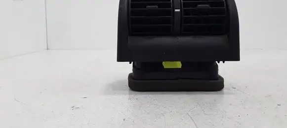 Opel Zafira A Rear air vent grill 90587485