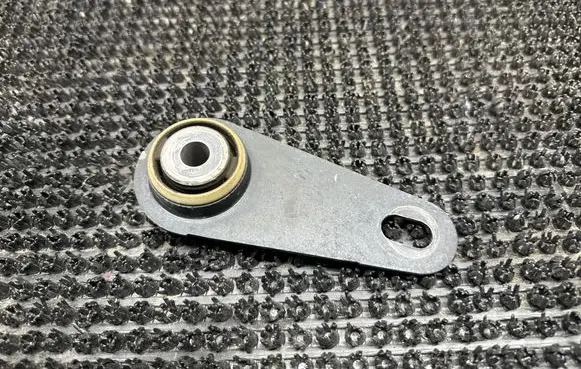 Citroen C5 Radiator mount bracket 