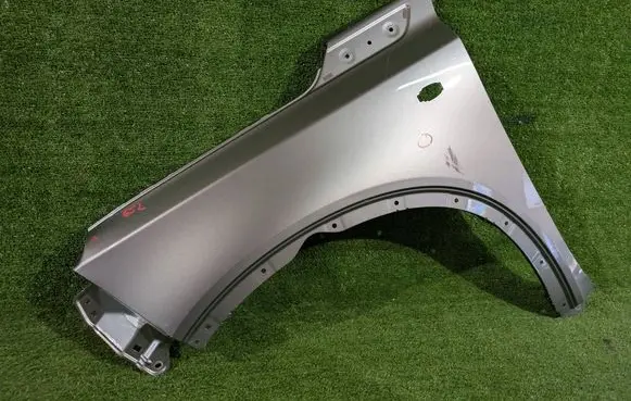 Suzuki Vitara (LY) Fender