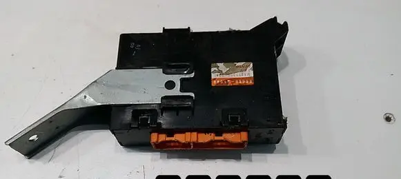 Toyota Avensis T220 Engine control unit/module 8865005080