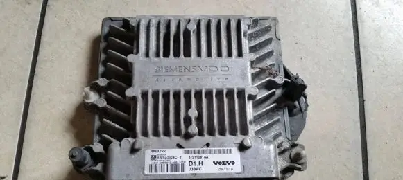 Volvo V50 Engine control unit/module 5WS40328CT 31211081AA J38AC