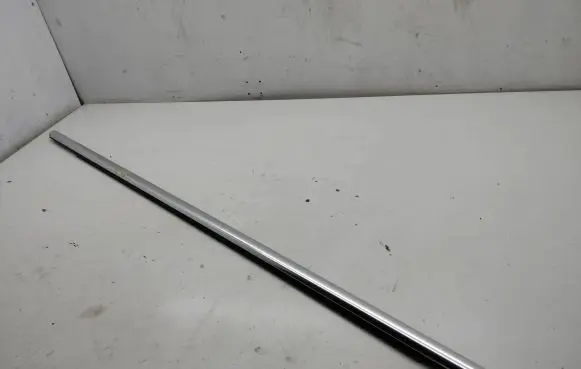 Volkswagen Sharan Door glass trim 