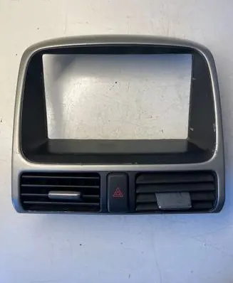 Honda CR-V Front grill 77250
