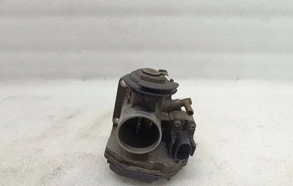 Volkswagen Golf IV Throttle body valve 030133064F 408237130004