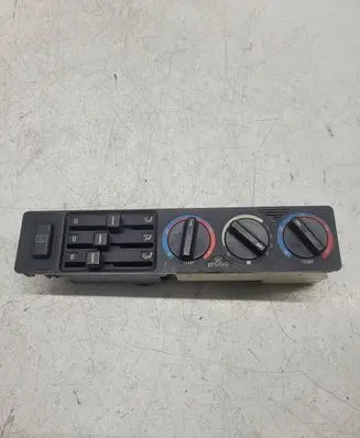 BMW 5 E34 Climate control unit 13842959