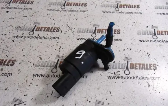 Mercedes-Benz A W168 Windscreen/windshield washer pump A2108691021