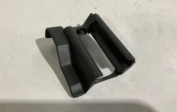 Mercedes-Benz E W211 Front driver seat rail trim 2119192520 77020005