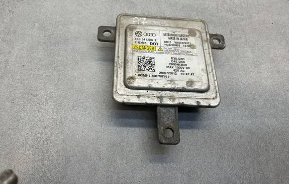 Audi A7 S7 4G Headlight ballast module Xenon 8K0941597E