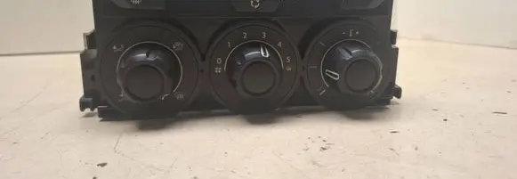 Citroen C3 Climate control unit 400018002