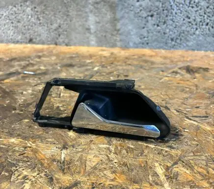 Mercedes-Benz E W124 Front door interior handle 1247600161