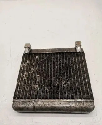 BMW 7 F01 F02 F03 F04 Engine oil radiator 7320001075