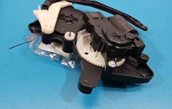 Skoda Octavia Mk4 A/C air flow flap actuator/motor 5WA907511C IMPRK1537555