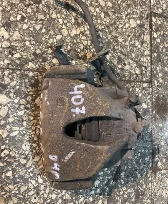 Opel Zafira A Front brake caliper