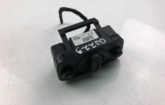 Ford C-MAX II Light switch AV6T13A024EB