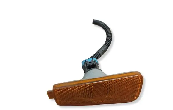 Chevrolet HHR Front fender indicator light 16532495A4