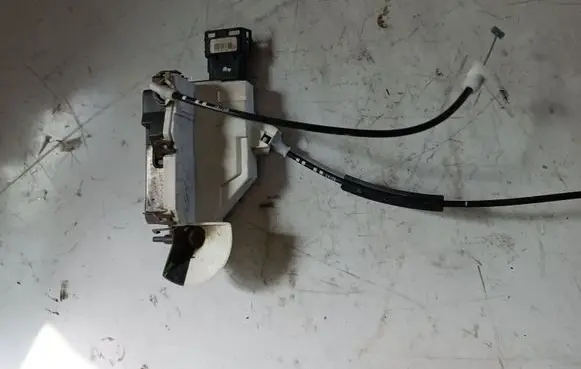 Citroen C5 Front door lock 574388