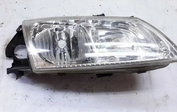 Nissan Almera N16 Headlight/headlamp 89003330