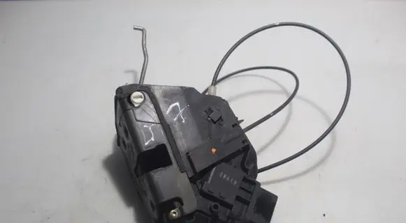 Mazda 3 I Rear door lock