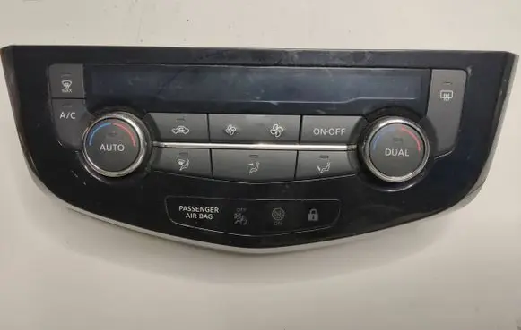 Nissan Qashqai Climate control unit 275004EA0A 20170216 9558T907770