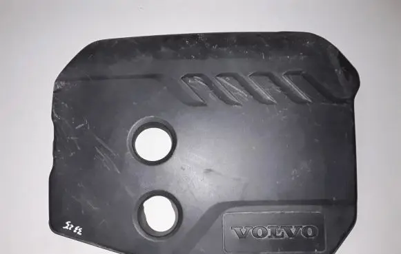 Volvo V70 Engine cover (trim) AV6Q6N041A