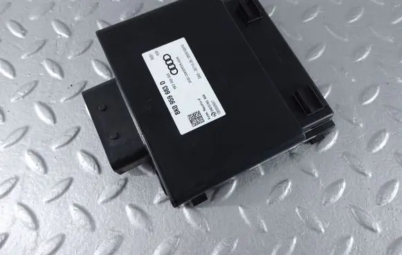 Audi A6 C7 Voltage converter/converter module 8K0959663D