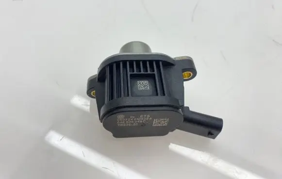 Volkswagen Golf VIII Turbo solenoid valve 04E906048C 0607240106398 11863601