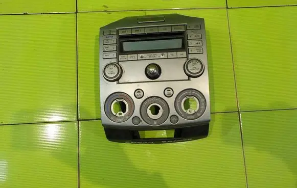 Ford Ranger IV Other switches/knobs/shifts UR5666DSX 8AB27