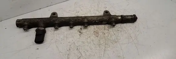 Renault Laguna II Fuel injector supply line/pipe 