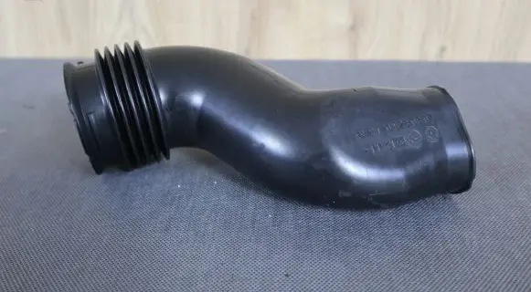 Mercedes-Benz SLK R170 Air intake hose/pipe 1705280607 A1705280607