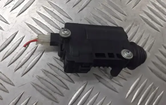 Opel Astra H Central locking motor 