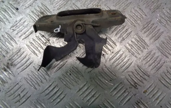 Chrysler PT Cruiser Engine bonnet (hood) release handle