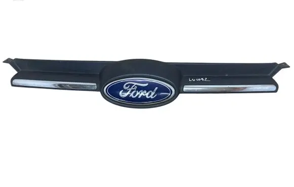 Ford Focus Front bumper upper radiator grill BM51BA133B