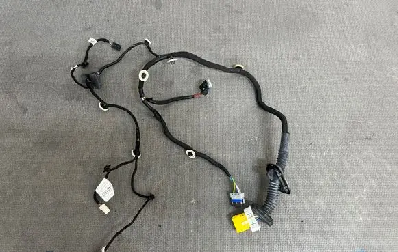 Renault Clio IV Rear door wiring loom 9849162880 39427 010106