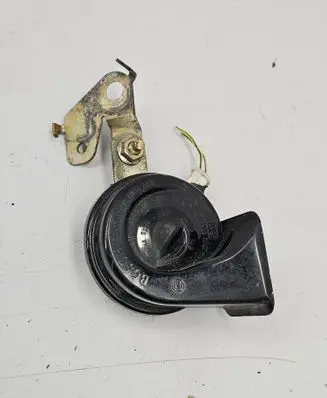 Volkswagen PASSAT B6 Horn signal 703881157