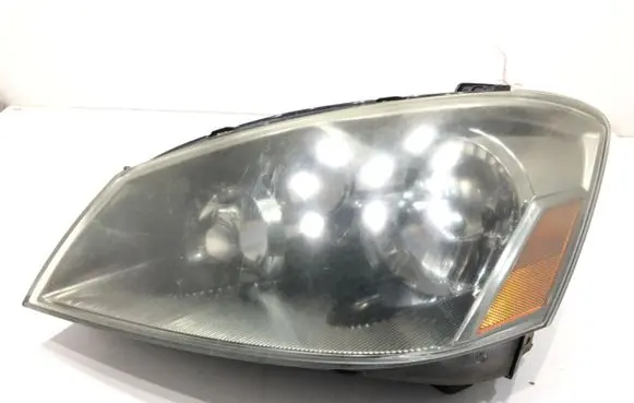 Nissan Altima Headlight/headlamp