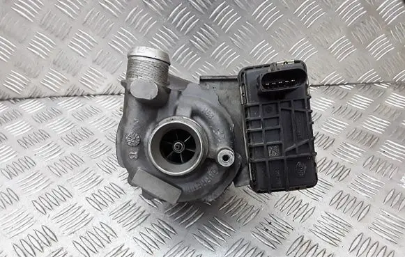 Citroen C6 Turbo 4U3Q6K682AJ