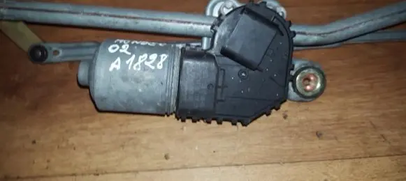 Ford Mondeo Mk III Wiper motor 0390241703cep 1s7117508bd