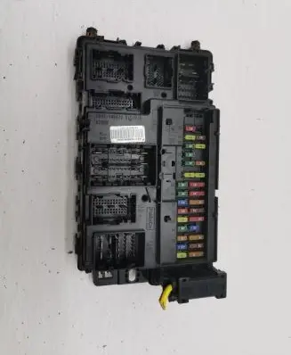 Ford Edge II Fuse module